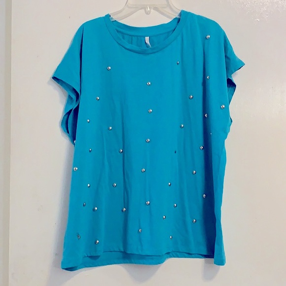 Like New: Teal Capped Sleeves Comfy Tee w/Silver Embellishments by Love Nation - Picture 9 of 16